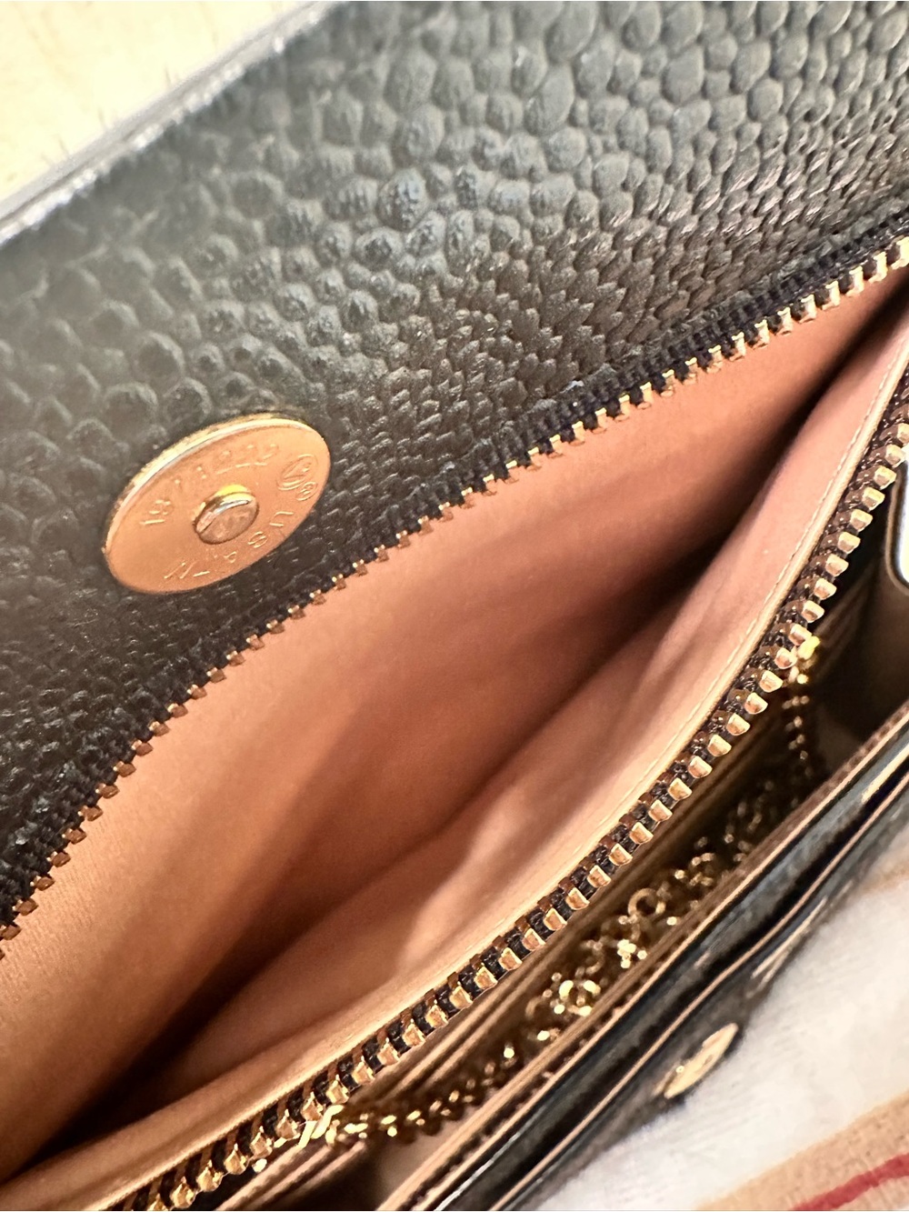 henri bendel Calf hair Black&Gold Fleck Splatter Crossbody with Chain Strap - Picture 7 of 7